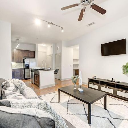 Chic 1Br Near Nrg With Pool Wifi Freeparking Lejlighed Houston Eksteriør billede