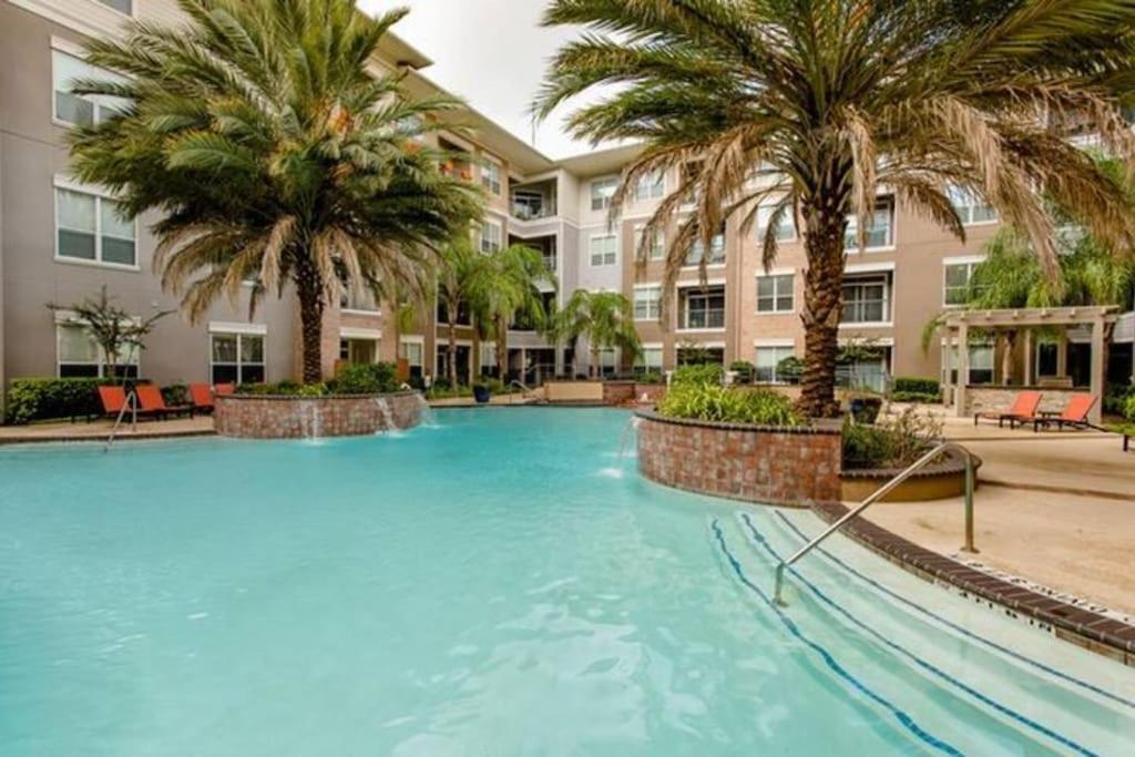 Chic 1Br Near Nrg With Pool Wifi Freeparking Lejlighed Houston Eksteriør billede